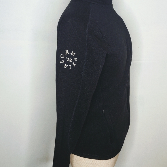 **SOLD** Patagonia sz Medium black zip up sweater - Picture 3 of 8